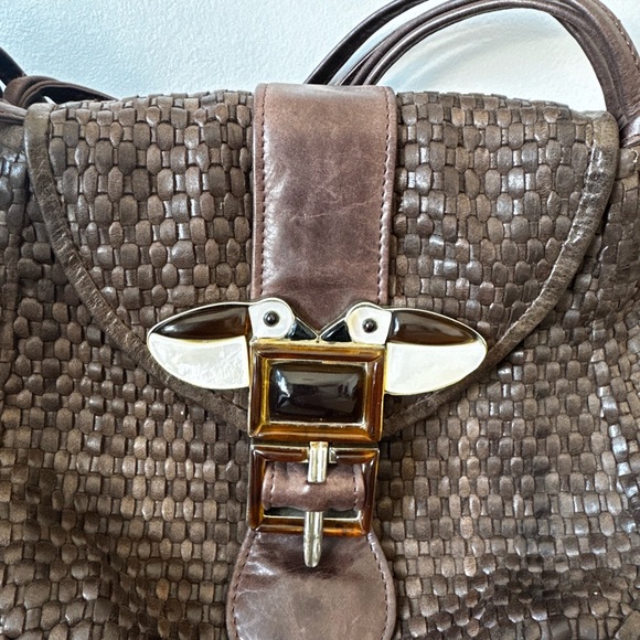 Elegant Perez Sanz Leather Crossbody Bag - Picture 10 of 12
